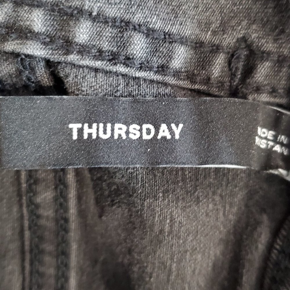 Weekday Jeans - Picture 3 of 3